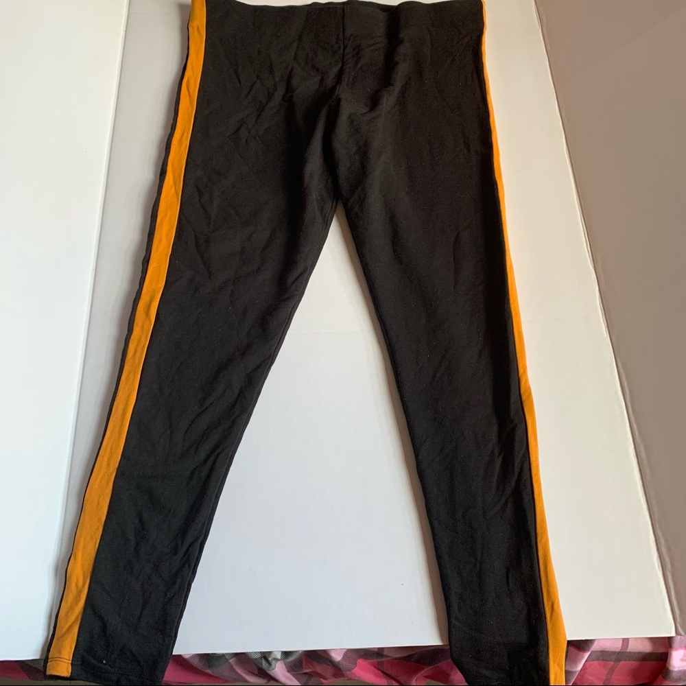 H&M leggings size XL black and Mustard strip